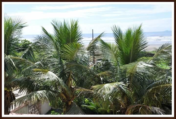 Pousada Peruíbe Praia Hotel Exterior foto